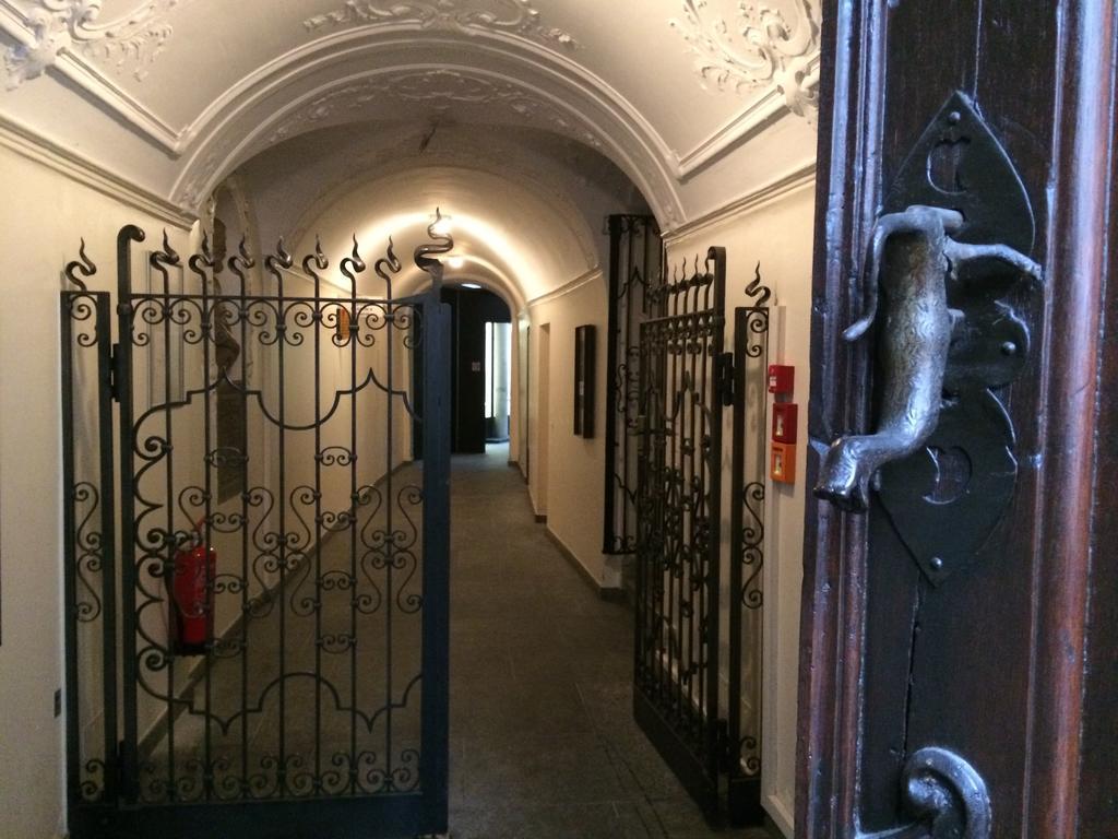 Bellinzona Piazza Collegiata Leilighet Eksteriør bilde